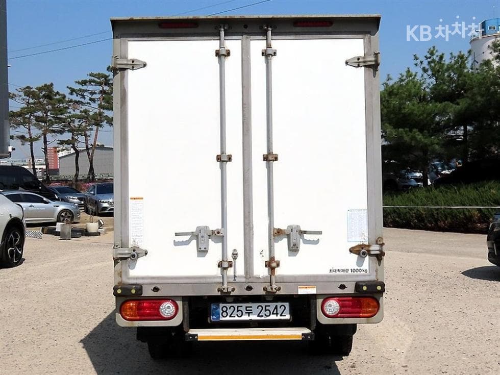 Hyundai Porter 2Extra Long Super Cab 하이냉동Top (Cargo)차 PLUS 트윈컴프 - 4