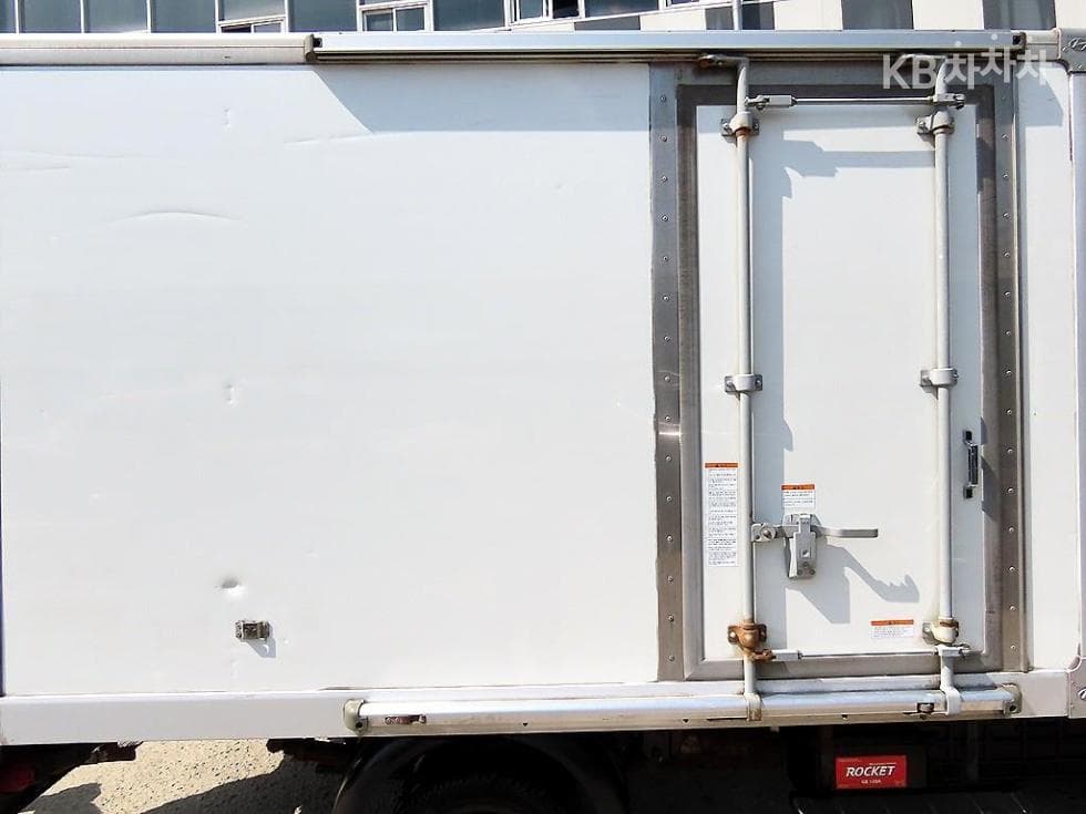 Hyundai Porter 2Extra Long Super Cab 하이냉동Top (Cargo)차 PLUS 트윈컴프 - 5