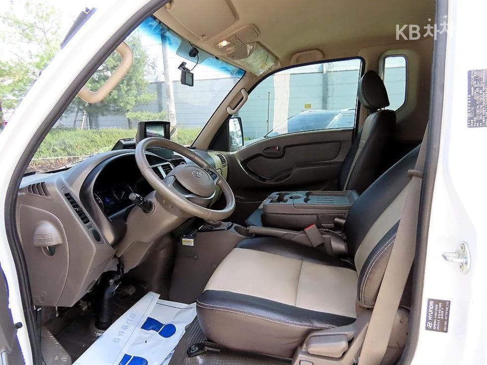 Hyundai Porter 2Extra Long Super Cab 하이냉동Top (Cargo)차 PLUS 트윈컴프 - 7
