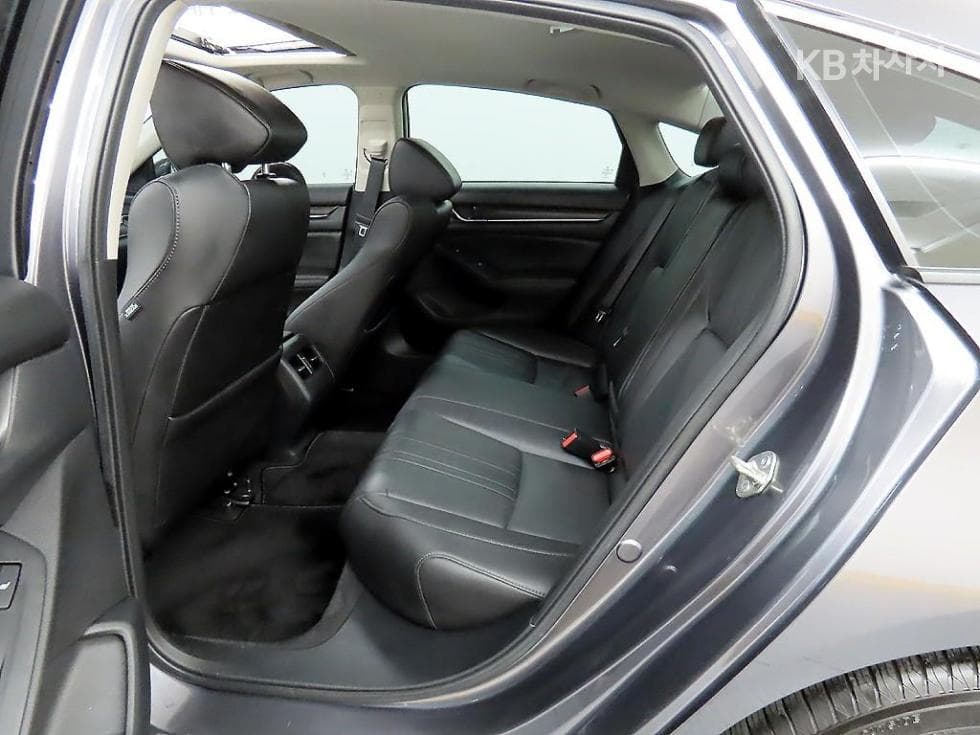 혼다 어코드 10세대Hybrid 2.0 Touring - 6