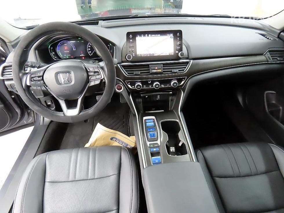 혼다 어코드 10세대Hybrid 2.0 Touring - 7