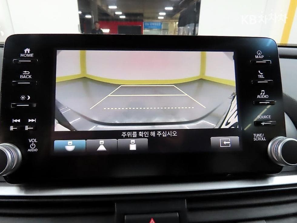 혼다 어코드 10세대Hybrid 2.0 Touring - 16