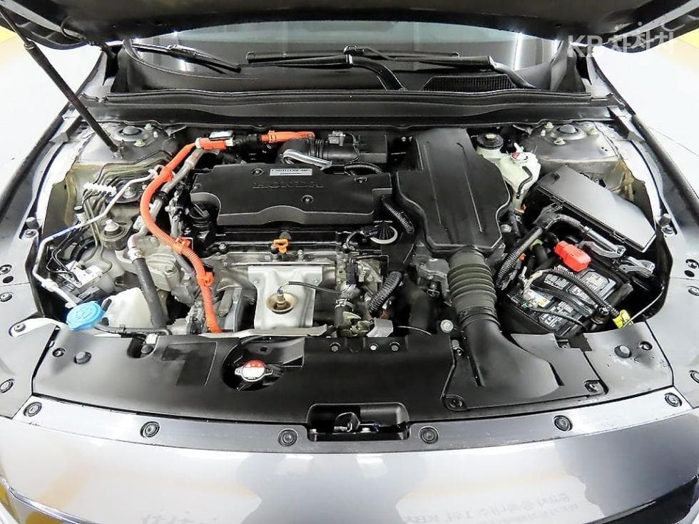 혼다 어코드 10세대Hybrid 2.0 Touring - 19