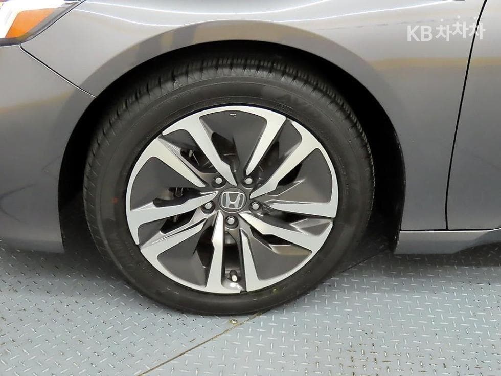 혼다 어코드 10세대Hybrid 2.0 Touring - 20