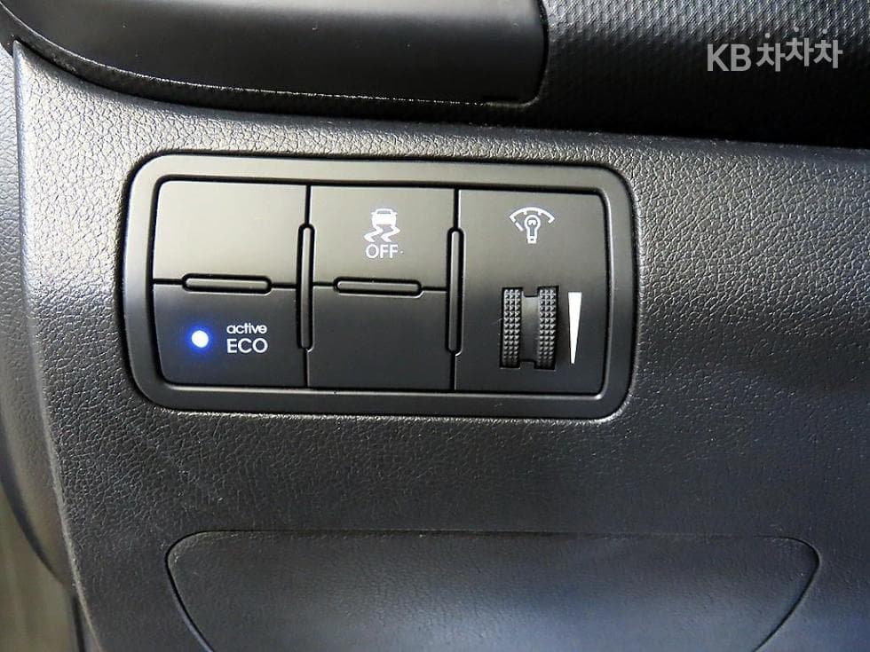 Hyundai Accent(신형)1.6 GDi Top - 14