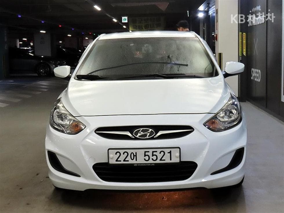 Hyundai Accent(신형)1.6 VGT Luxury - 2