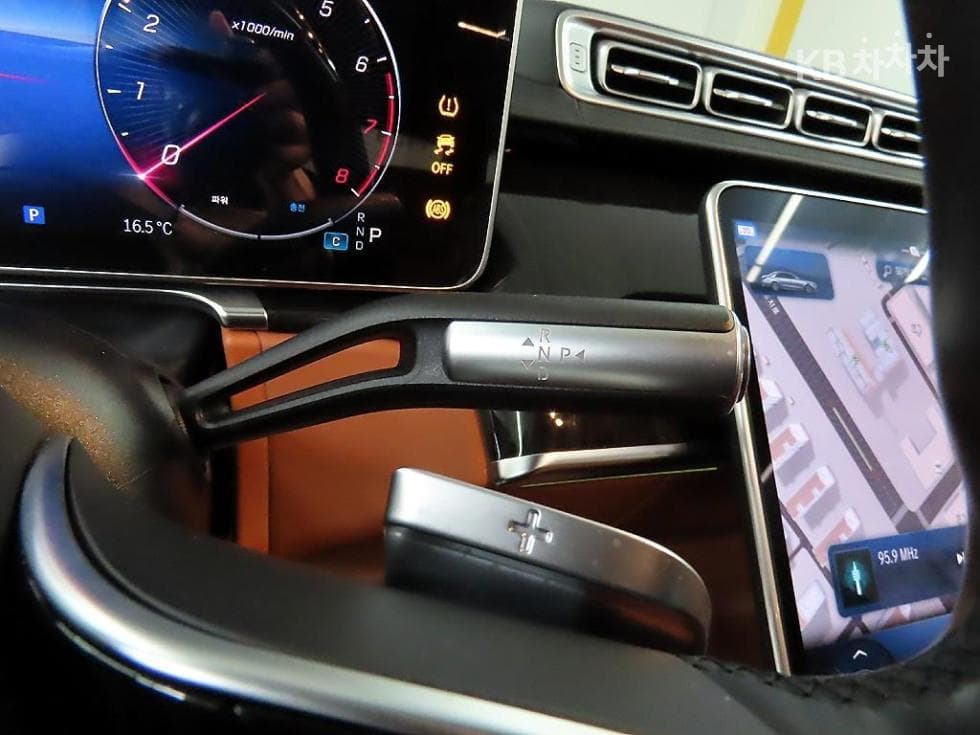 Mercedes-Benz S-Class W223S580L 4Matic Standard - 11