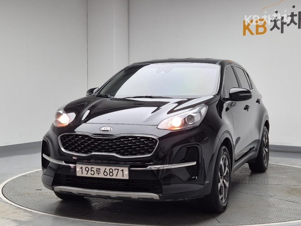 Kia Sportage 더 볼드 2.0 Diesel 2WD Trendy - Image 1