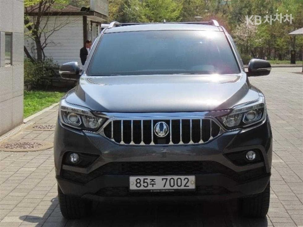 KG Mobility Rexton Sports Khan 2.2 Diesel 4WD Pro페셔널 S - Image 1