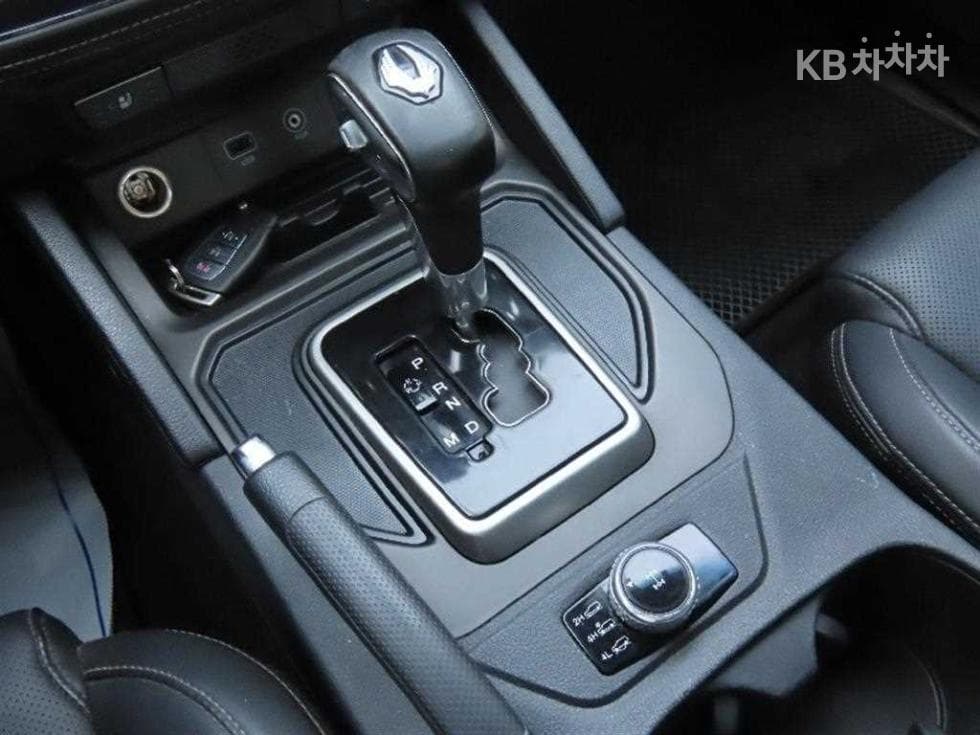 KG Mobility Rexton Sports Khan2.2 Diesel 4WD Pro페셔널 S - 6