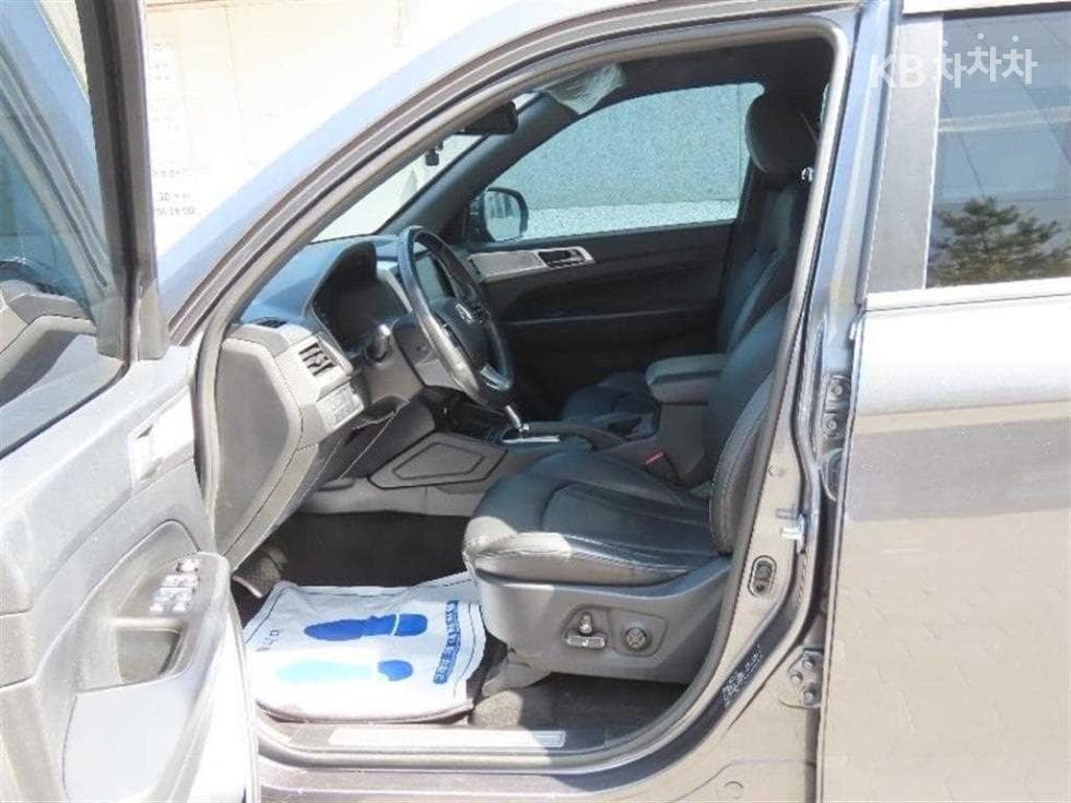 KG Mobility Rexton Sports Khan2.2 Diesel 4WD Pro페셔널 S - 13