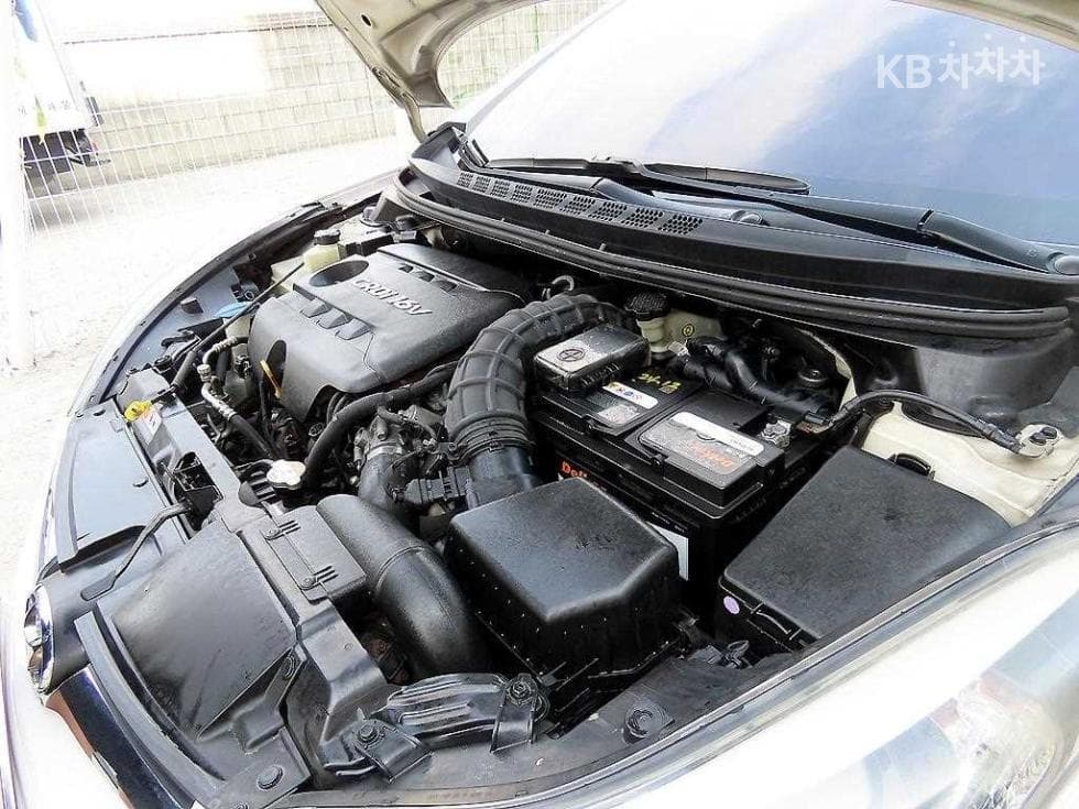 Hyundai The New (facelift) Avante (Elantra)1.6 VGT Modern Standard - 18