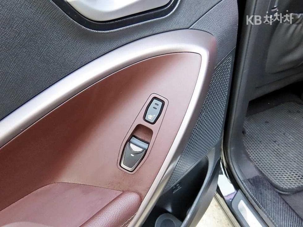 Hyundai Santa Fe The PrimeDiesel Hyundai R-engine 2.0 diesel 2WD 5-seater 1 million Standard - 14