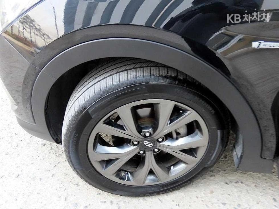 Hyundai Santa Fe The PrimeDiesel Hyundai R-engine 2.0 diesel 2WD 5-seater 1 million Standard - 20