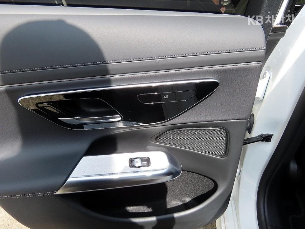 Mercedes-Benz E-클래스 (W214)E200 Avantgrade - 15