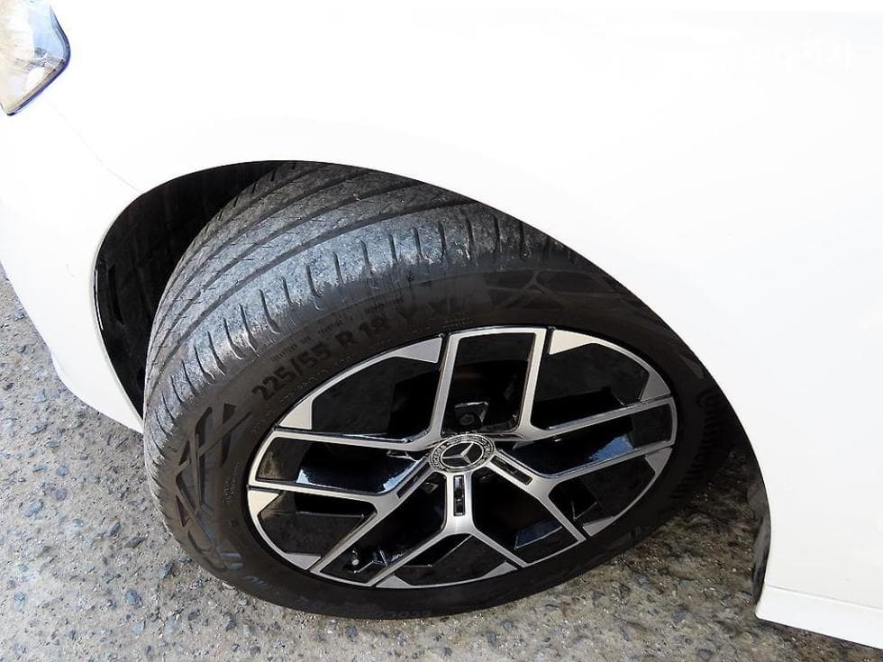 Mercedes-Benz E-클래스 (W214)E200 Avantgrade - 20