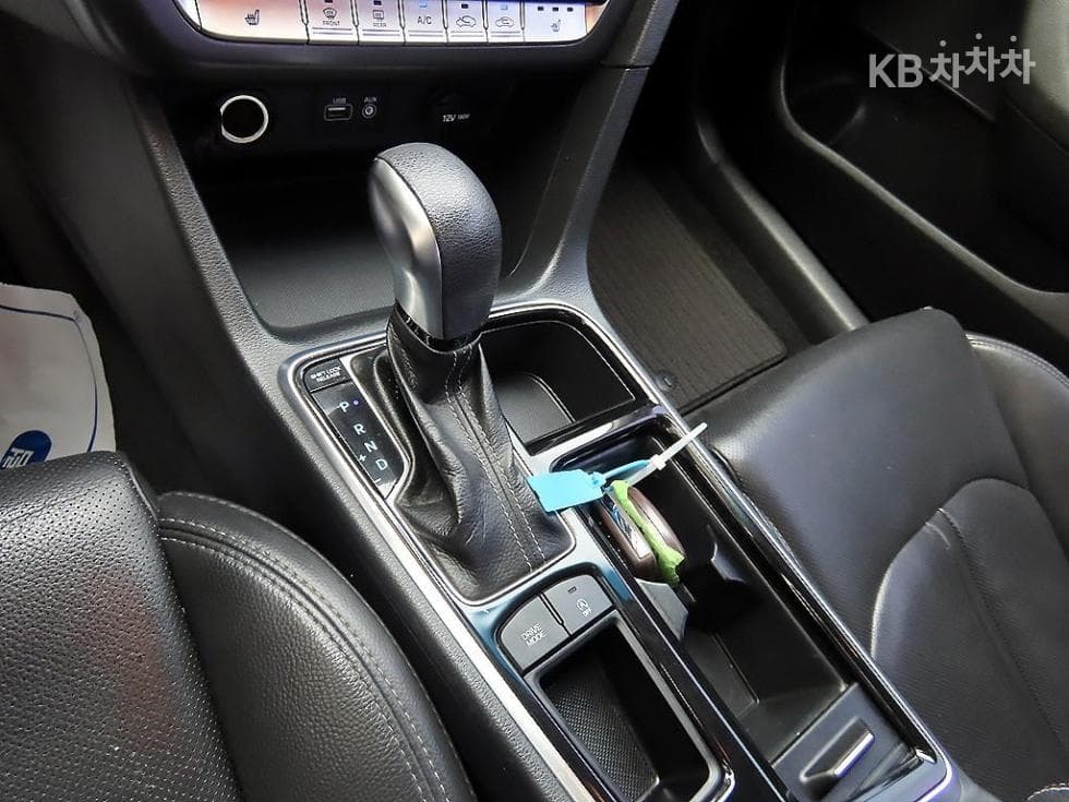 Hyundai Sonata New Rise1.7 Diesel Smart - 10