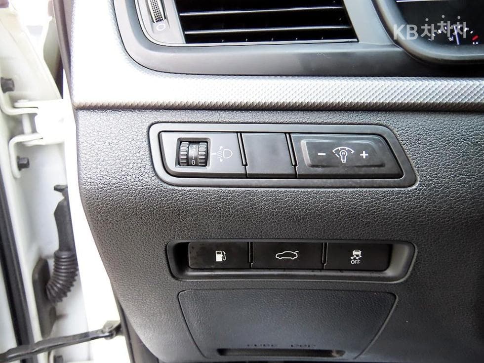Hyundai Sonata New Rise1.7 Diesel Smart - 12