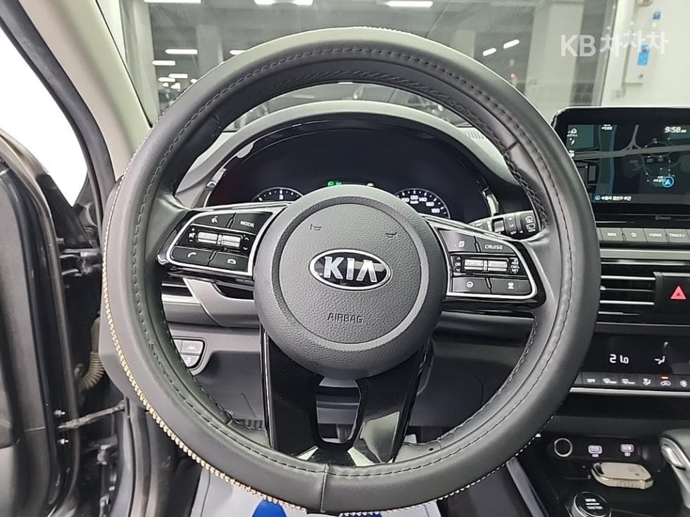 Kia Seltos1.6 Diesel 2WD Noblesse - 9