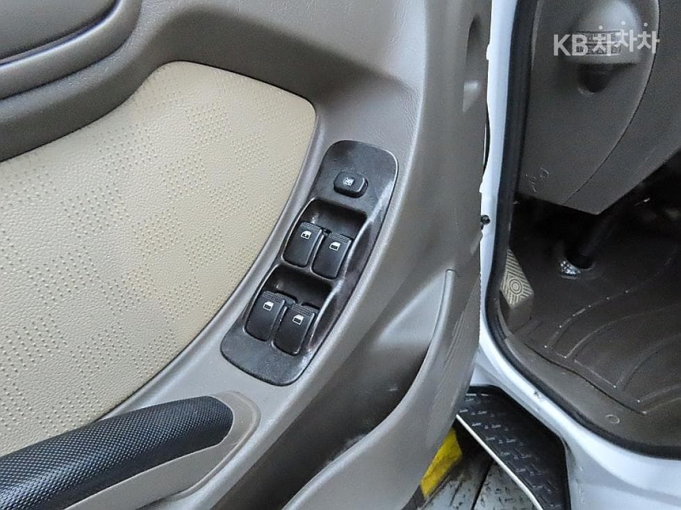 Хюндай Porter 2Удължено междуосие 파워게이트 Двойна Кабина SUP - 13