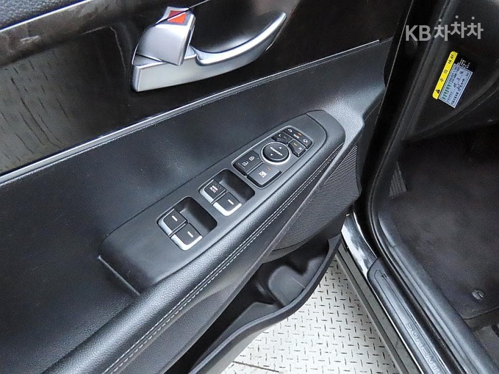 Kia The New (facelift) Sorento2.0 Diesel 2WD Noblesse - 13