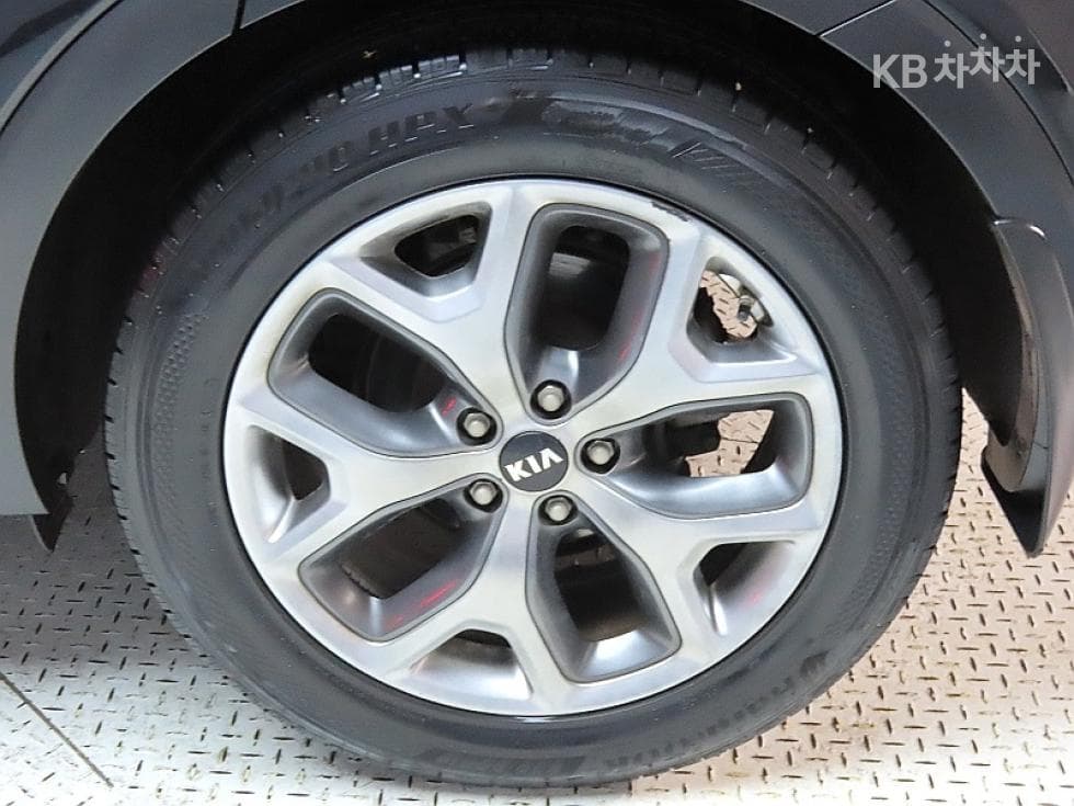 Kia The New (facelift) Sorento2.0 Diesel 2WD Noblesse - 20