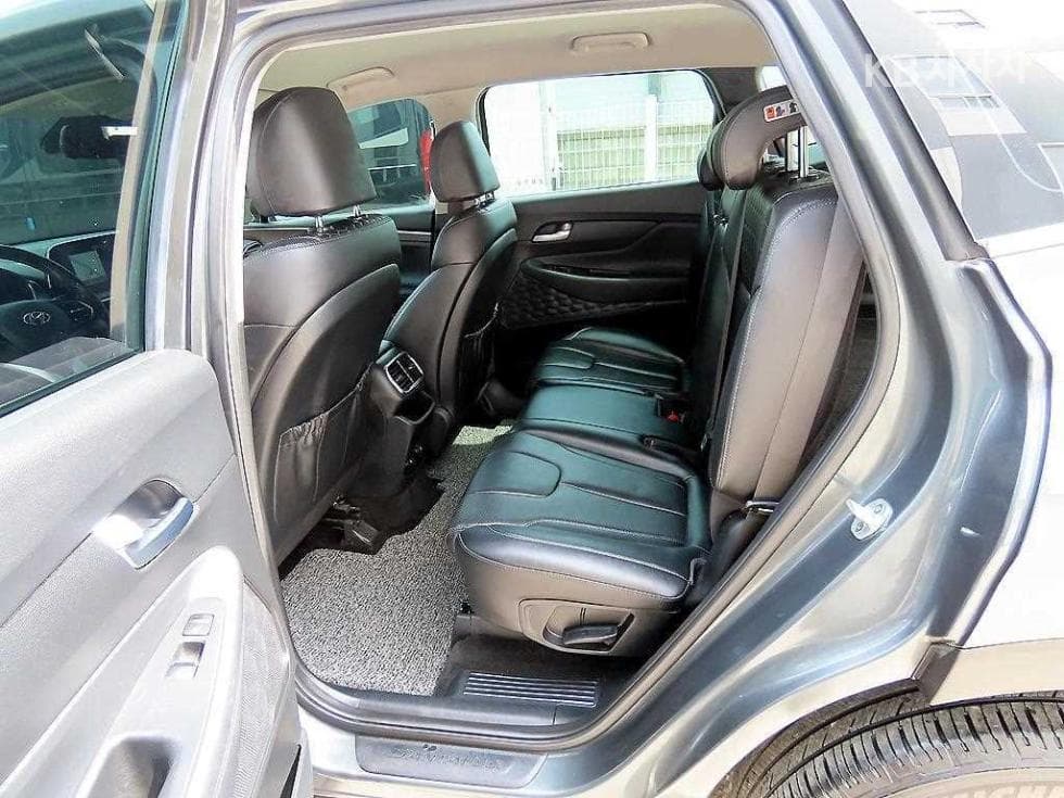 Hyundai Santa Fe TMGasoline 2.0T 2WD Premium - 6