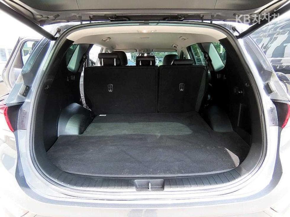 Hyundai Santa Fe TMGasoline 2.0T 2WD Premium - 17
