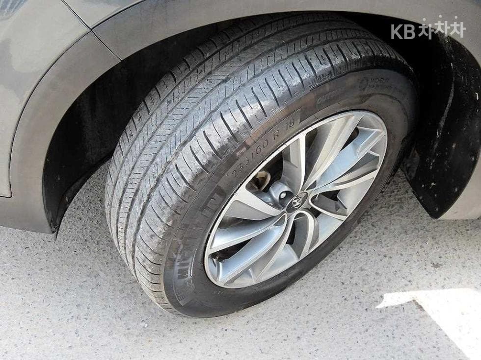Hyundai Santa Fe TMGasoline 2.0T 2WD Premium - 20