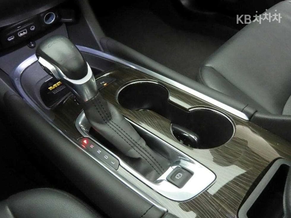 GM Korea The New (facelift) Malibu1.3 Turbo 퍼펙트 블랙 Premiere - 11