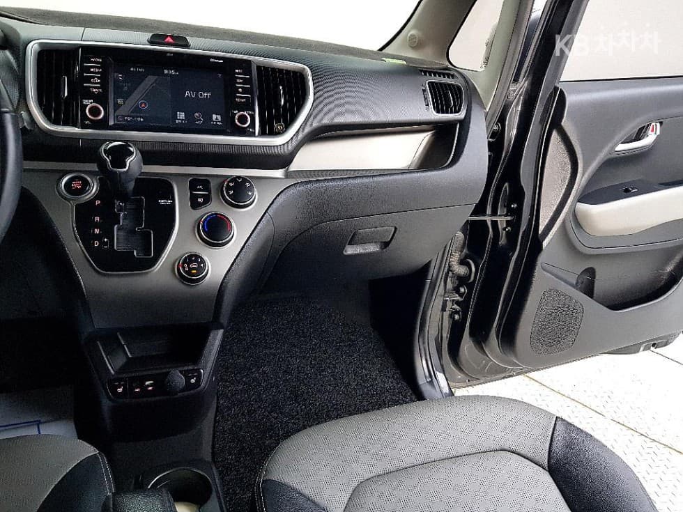 Kia The New (facelift) Ray (van)1.0 Gasoline Luxury - 10