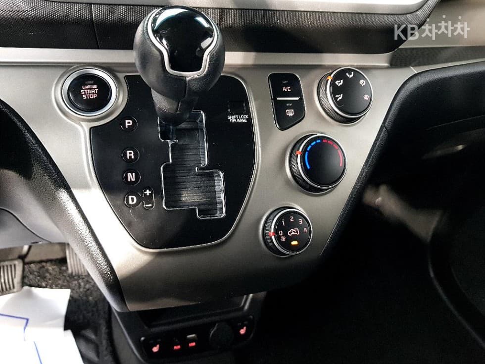 Kia The New (facelift) Ray (van)1.0 Gasoline Luxury - 12