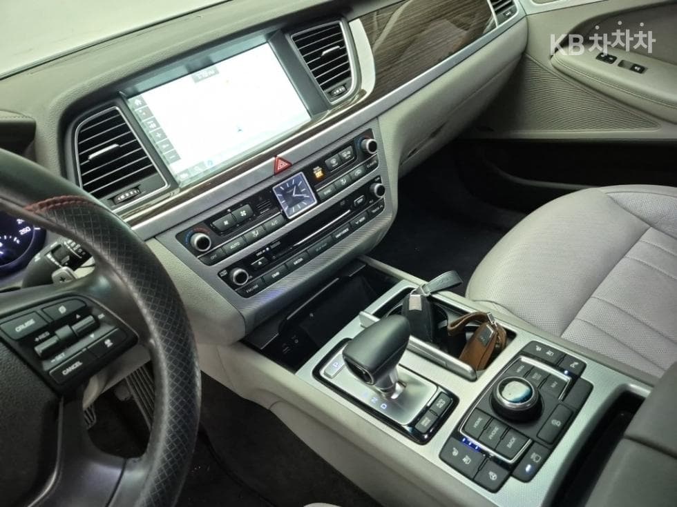 Дженезис G803.8 GDI AWD Премиум Люкс - 10