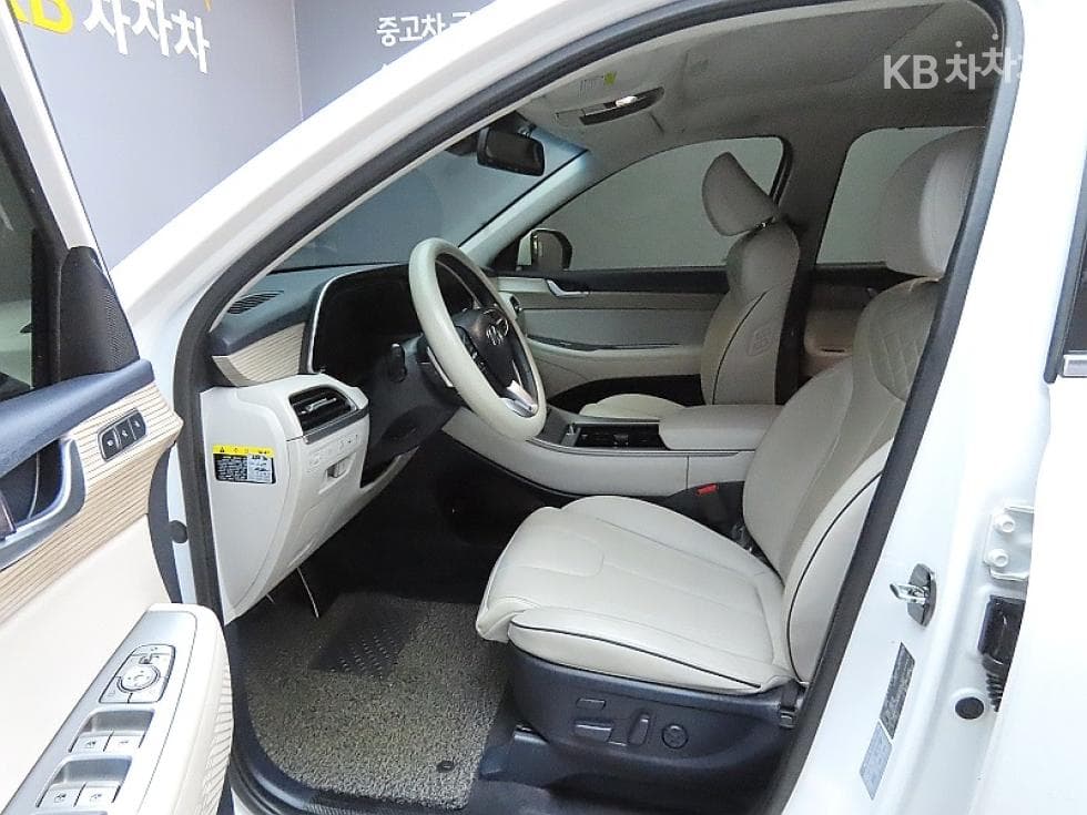 Хюндай Palisade2.2 Дизел 7-местен (Лимузин) AWD Престиж - 10