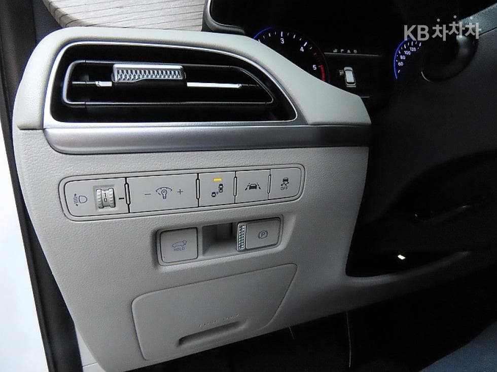 Хюндай Palisade2.2 Дизел 7-местен (Лимузин) AWD Престиж - 12