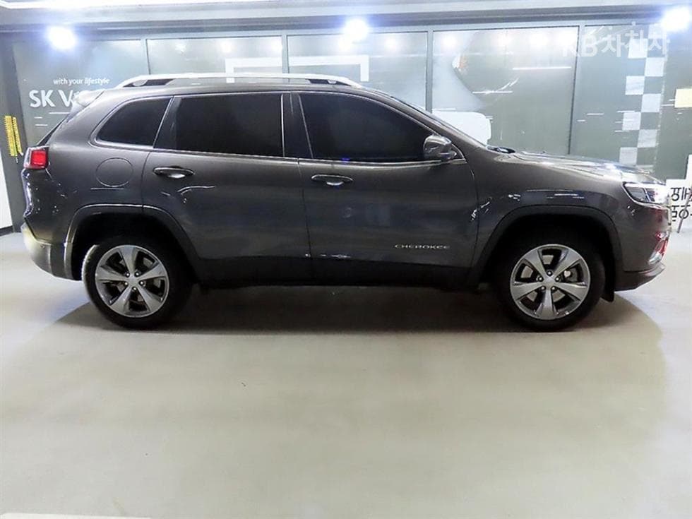지프 체로키(KL)2.4 Gasoline FWD Limited - 3