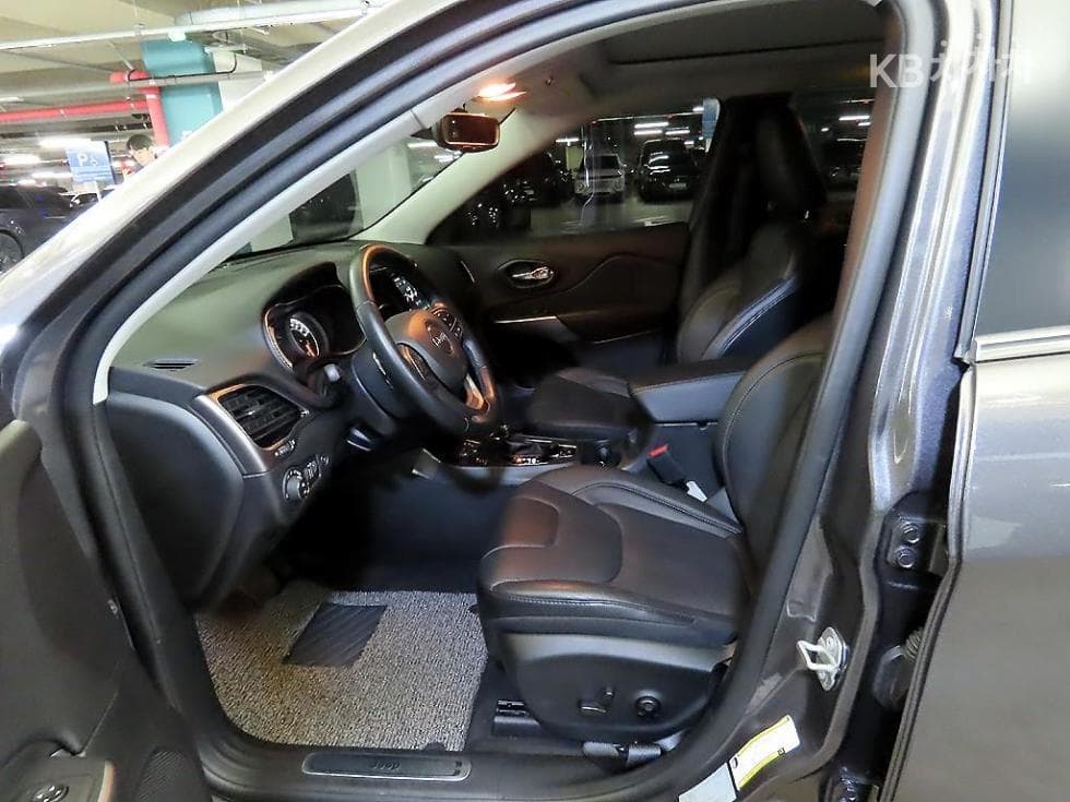 지프 체로키(KL)2.4 Gasoline FWD Limited - 6