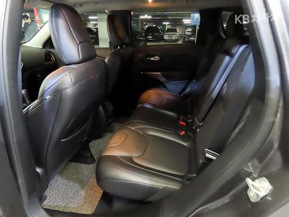 지프 체로키(KL)2.4 Gasoline FWD Limited - 7