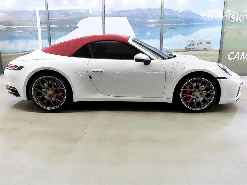 Porsche 911(992)Carrera 4S Cabriolet - 3