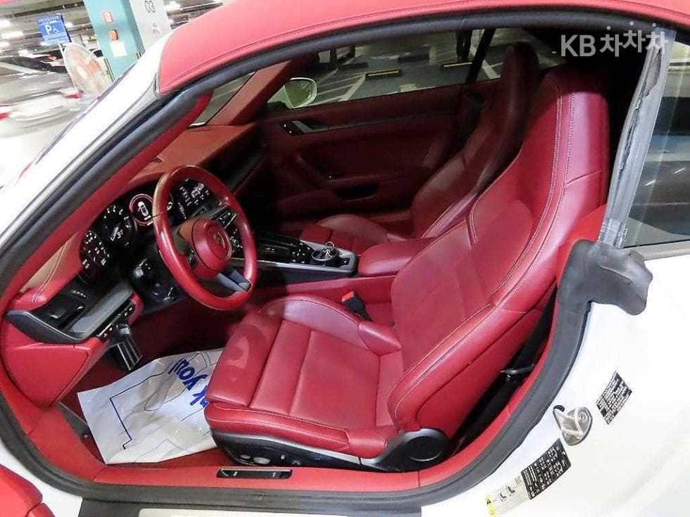 Porsche 911(992)Carrera 4S Cabriolet - 11