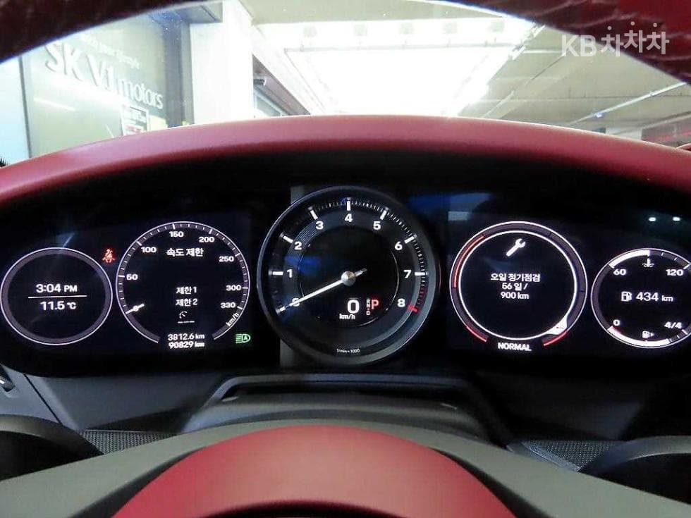 Porsche 911(992)Carrera 4S Cabriolet - 13