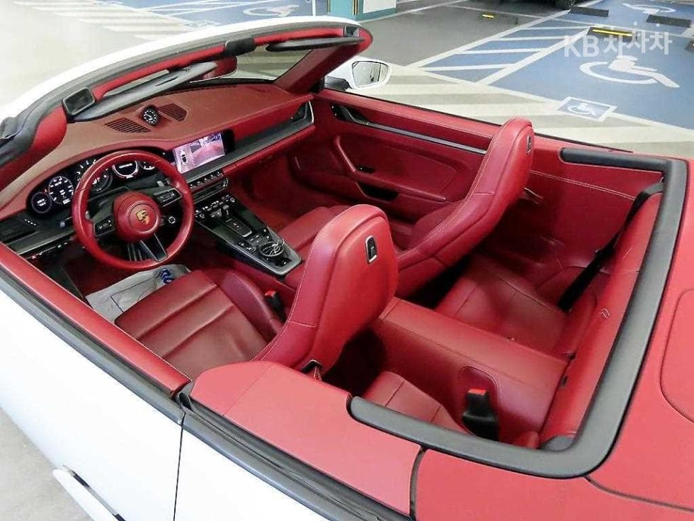 Porsche 911(992)Carrera 4S Cabriolet - 14