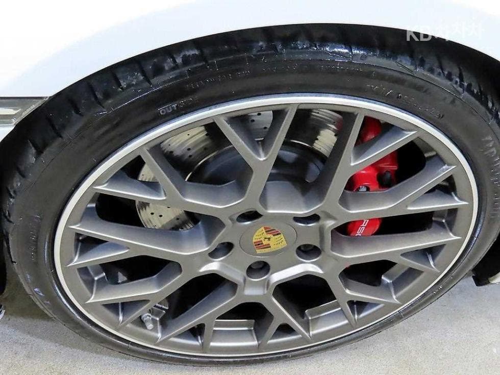 Porsche 911(992)Carrera 4S Cabriolet - 20