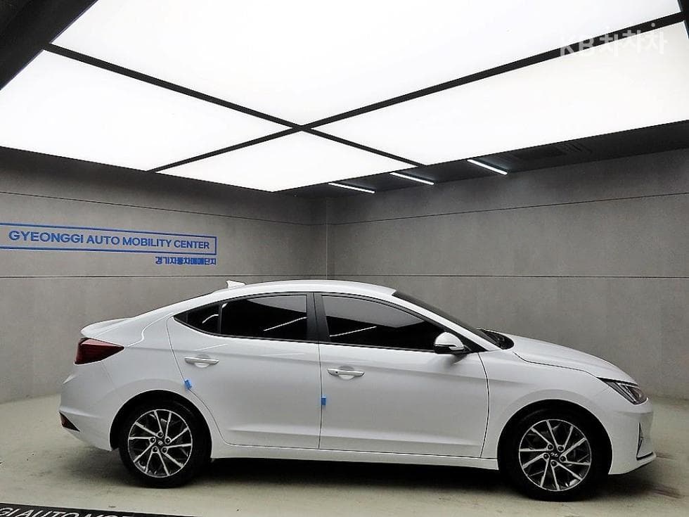 Хюндай The New (фейслифт) Avante (Elantra) ADSmartstream G1.6 Смарт초이스 - 2