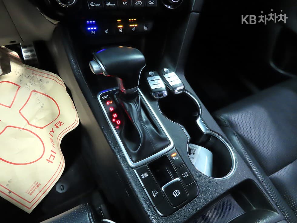 Kia Sportage 더 볼드2.0 Diesel 2WD Seater텔리전트 - 14