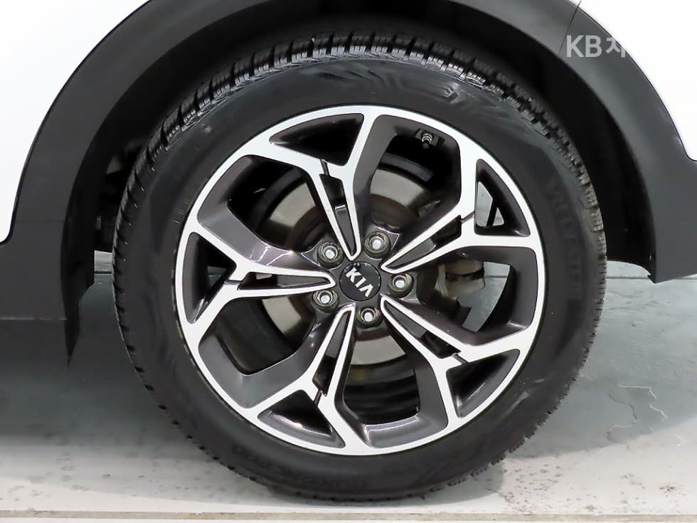 Kia Sportage 더 볼드2.0 Diesel 2WD Seater텔리전트 - 20