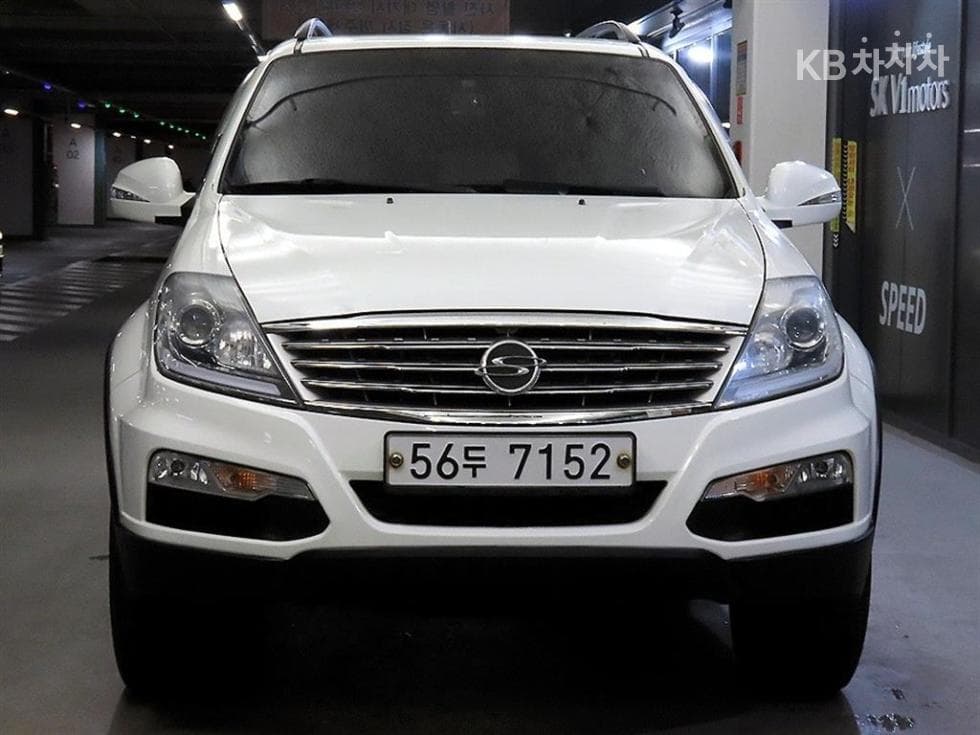 KG Mobility RextonW7-seater (Limousine) 4WD RX7 Luxury - 2