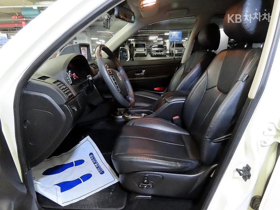 KG Mobility RextonW7-seater (Limousine) 4WD RX7 Luxury - 6