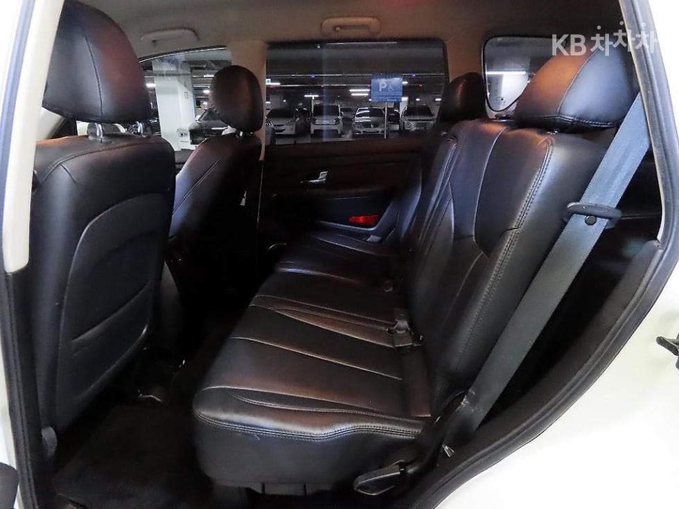 KG Mobility RextonW7-seater (Limousine) 4WD RX7 Luxury - 7