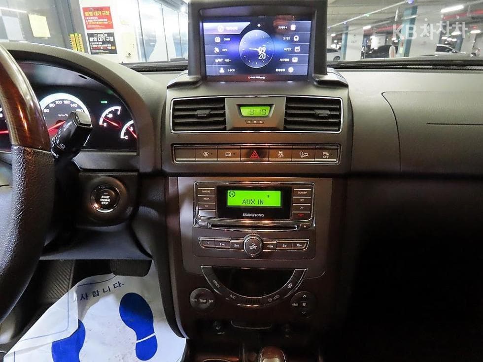 KG Mobility RextonW7-seater (Limousine) 4WD RX7 Luxury - 11
